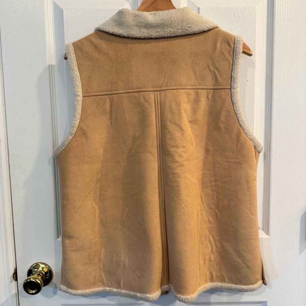 Talbots Faux Suede Sherpa Vest Tan Beige Fleece Lined Western Cozy Size Large - Picture 8 of 8